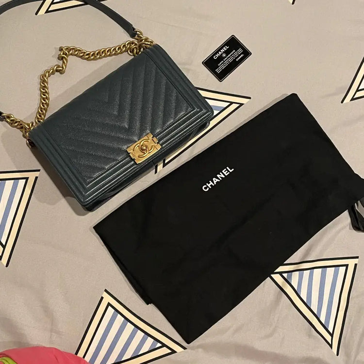Chanel New Mediun Chevron In Navy Blue With Caviar Leather #25 Crossbody Bag