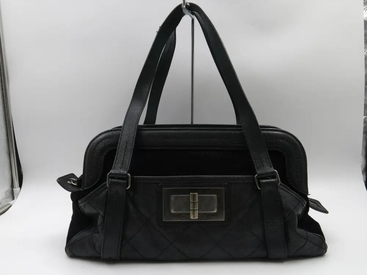 Chanel Reissue Bowler Bag Xxl Calfskin Black / Rhw