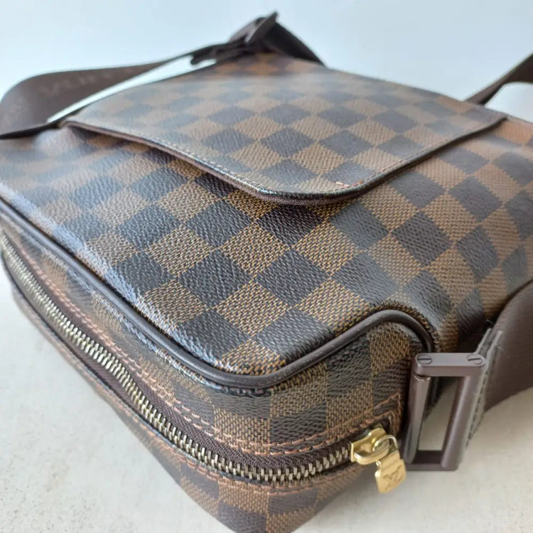 Louis Vuitton Damier Ebene Olaf Messenger Bag Crossbody