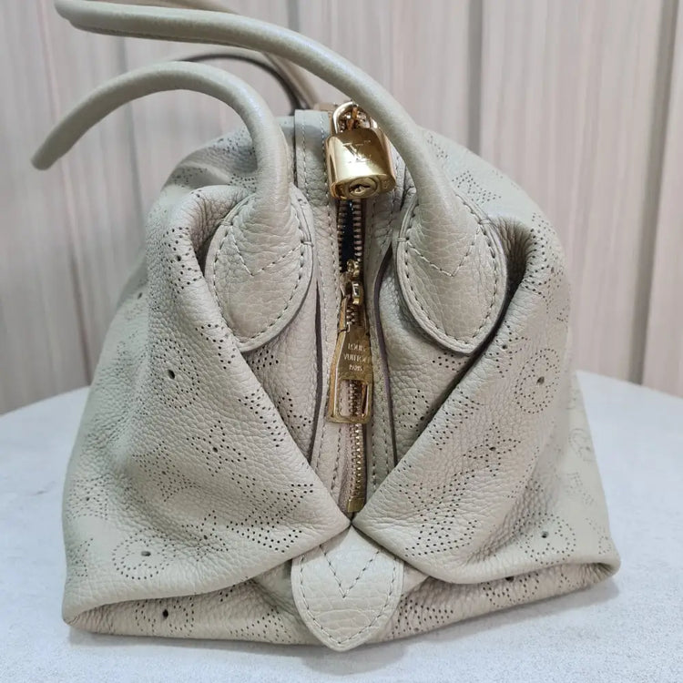 Louis Vuitton Mahina Galatea Mm Hand Bag