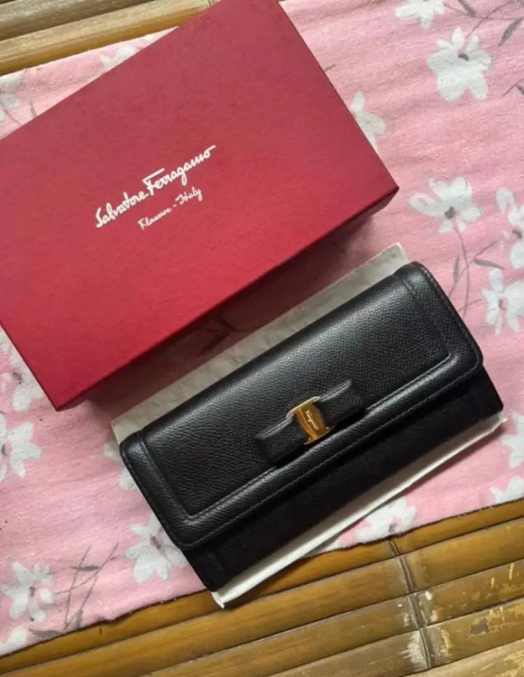 Salvatore Ferragamo Black Bifold Long Wallet 2019