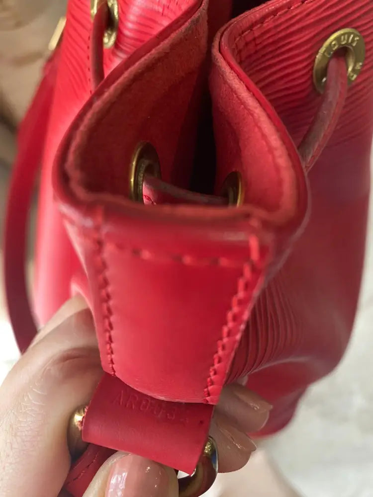 Vintage Epi Noe Gm Bucket Bag Red Crossbody