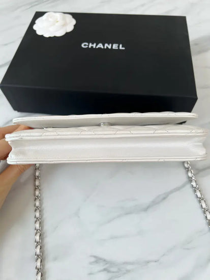 Chanel Wallet On Chain Irridescent White With Bow