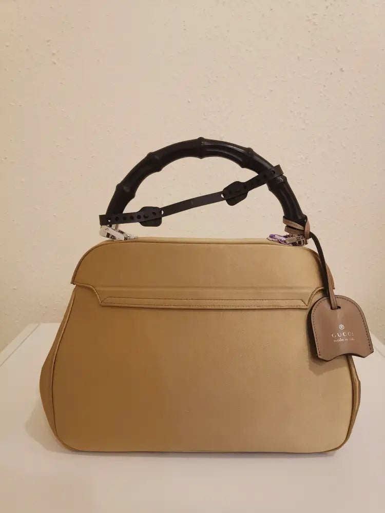 Gucci Borsa Lady Lock Gold Satin Bamboo Handle Handbag