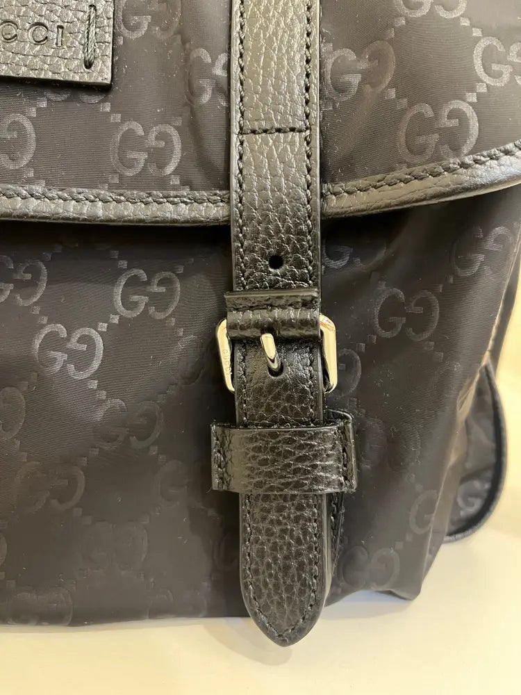 Gucci Flap Messenger Nylon Gg Sling Bag Black Crossbody