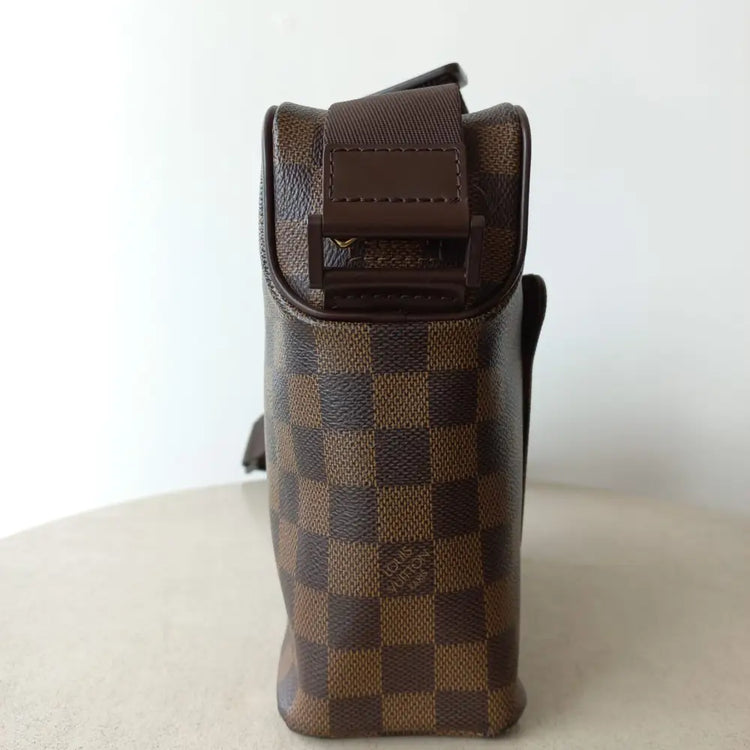 Louis Vuitton Damier Ebene Olaf Messenger Bag Crossbody