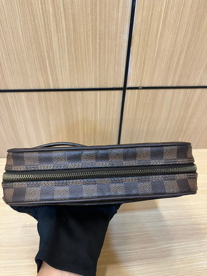 Louis Vuitton Clutch Brown Pouch &