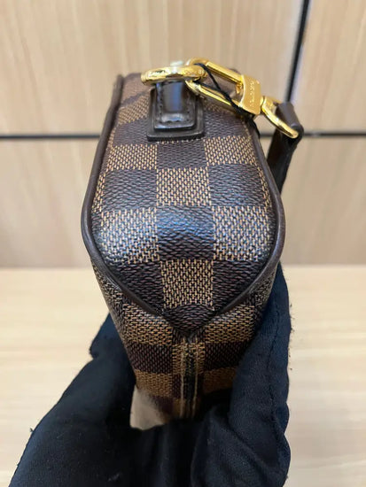 Louis Vuitton Clutch Brown Pouch &