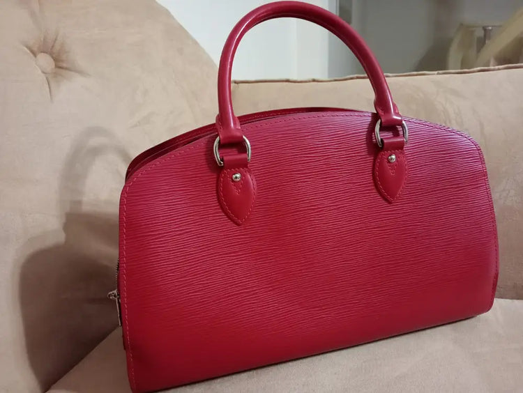 Louis Vuitton Hand Bag Pond Neuf Red 2010