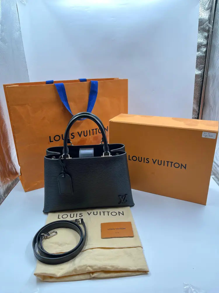 Louis Vuitton Kleber Mm Black Epi Leather 2017 Shw