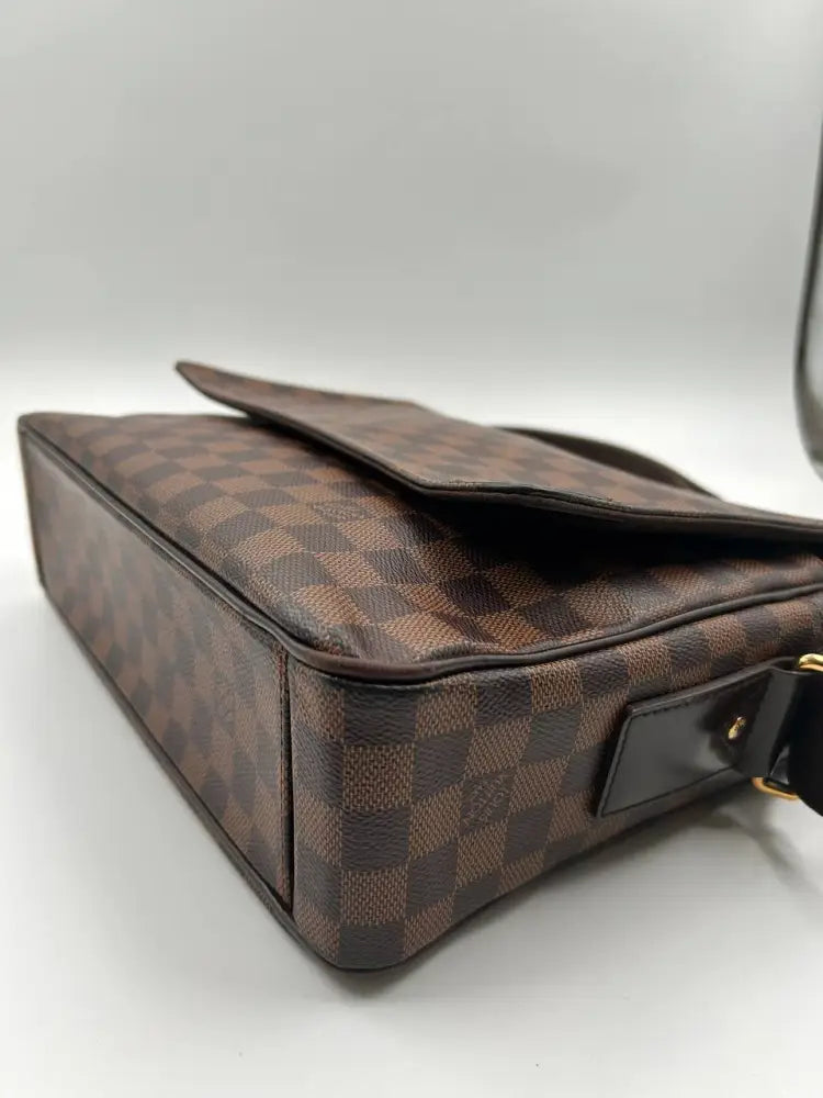 Louis Vuitton Shelton Mm Damier Ebene 2012 Crossbody Bag