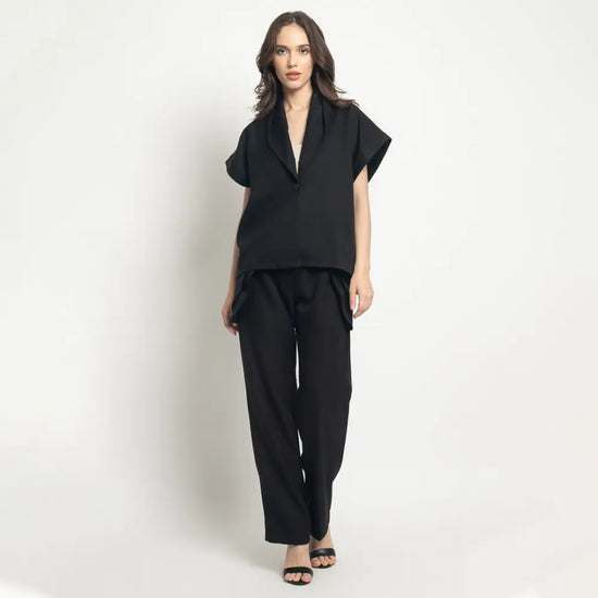 Rhea Oouter Black S/M Clothing